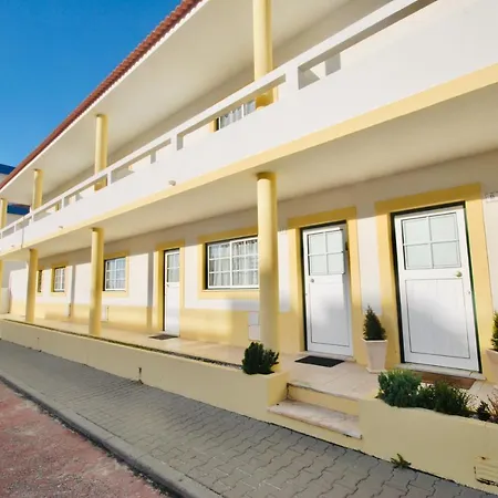 Catarina House - Baleal Beach, Balcony, Pool * Ferrel