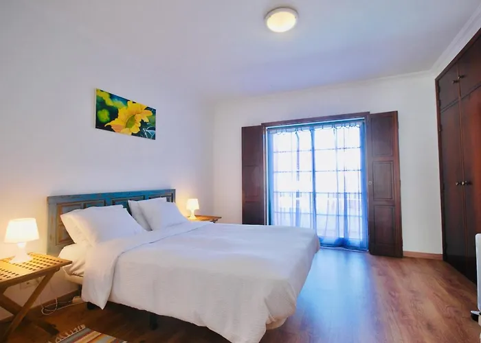 Semesterbostad Catarina House - Baleal Beach, Balcony, Pool *